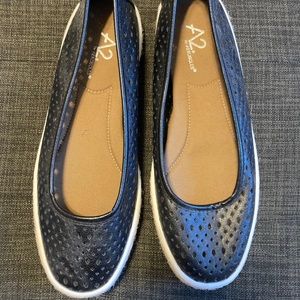 NWOT A2 by Aerosoles Black Flats